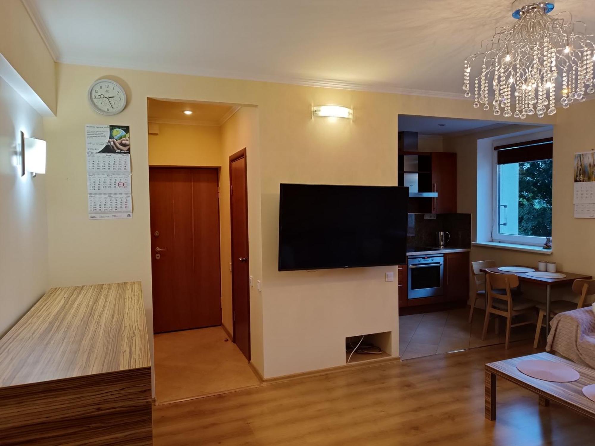 Quiet Dzelzavas Street Apartment Riga Kültér fotó